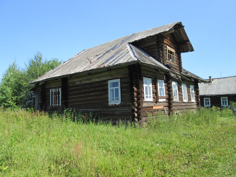 Русская изба пятистенок
