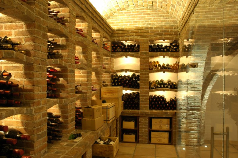 Пластиковый погреб Cellar
