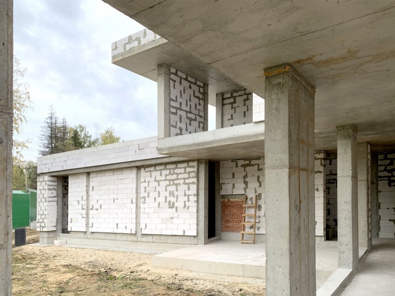 Дом с плоской крышей монолит 170 м