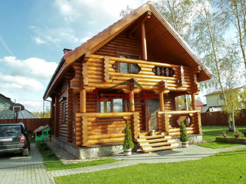 Дом из оцилиндрованного бревна