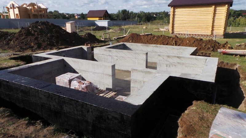 Ленточный фундамент под цокольный этаж