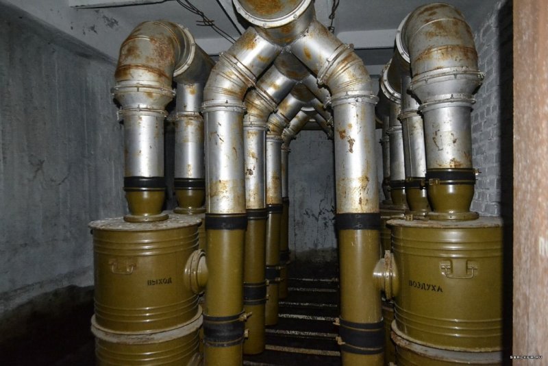 Люк ЛАЗ для погреба из дома