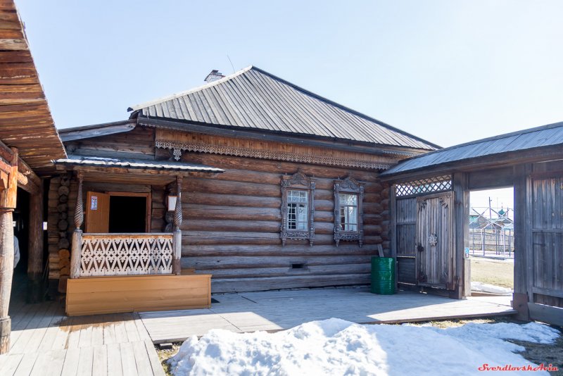 Горница в пятистенке