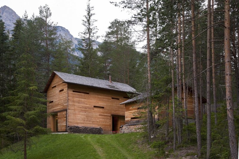 Modern Alpine Lodge