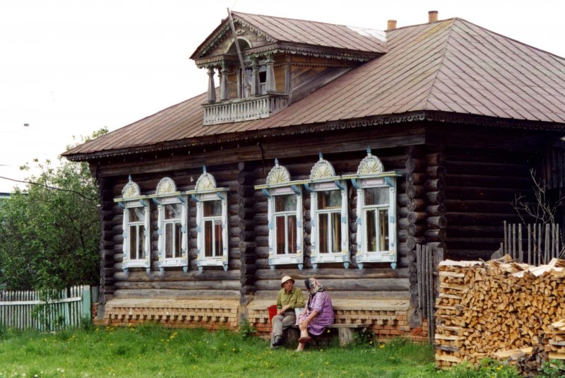Деревенский дом пятистенок
