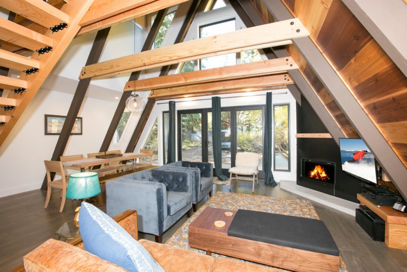 А-образный дом. A-frame. Дом шалаш.