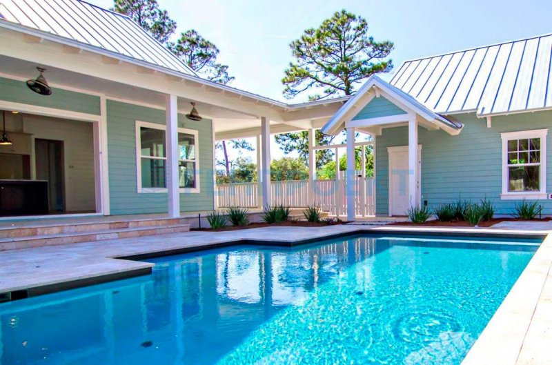 U Shaped House