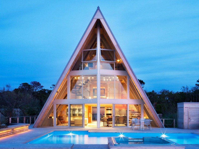 Дом-шалаш (или a-frame House )