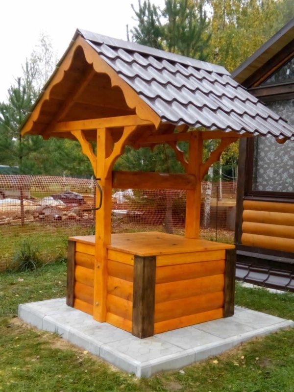 Деревянный колодец