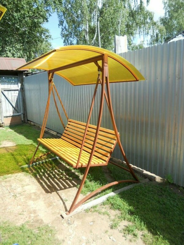 Дачные качели из металла