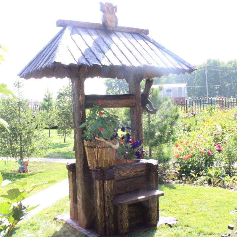 Цветочник колодец