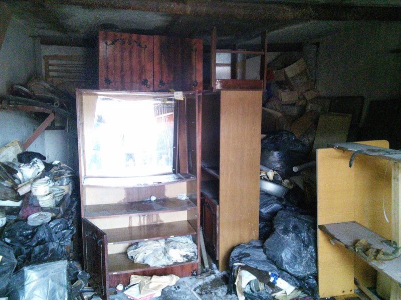 Фото захламленного гаража