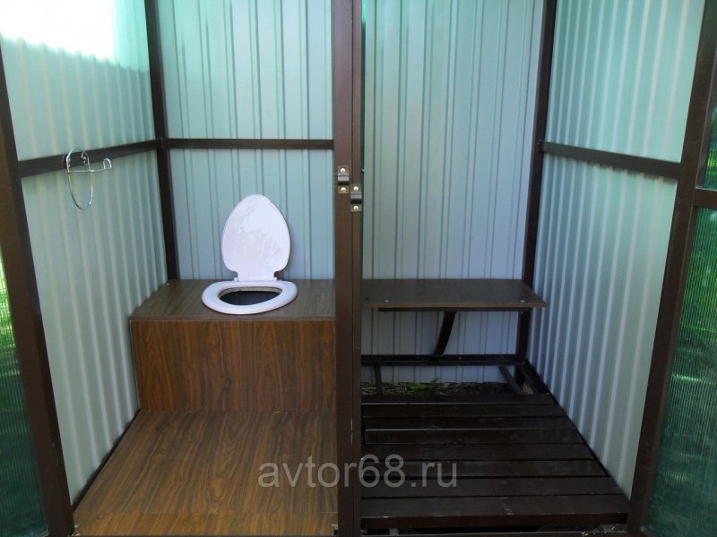 Дачный туалет с душем