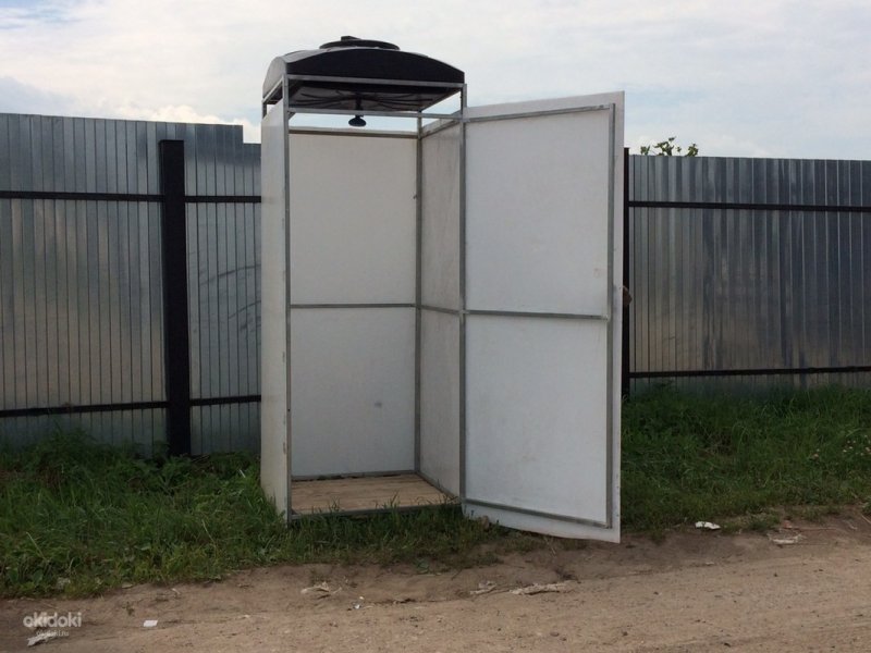 Туалет из поликарбоната для дачи