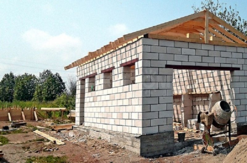 Стройка гаража из пеноблоков