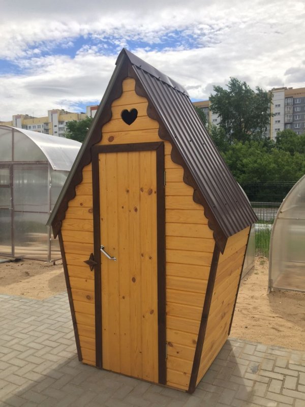 Туалет для дачи из минибруса
