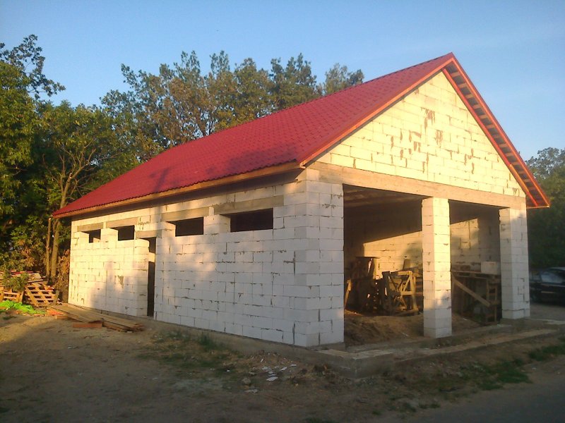 Гараж из газобетона