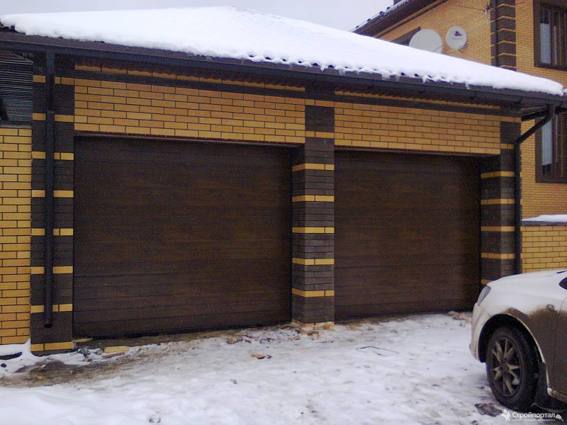 Ворота Алютех зимой