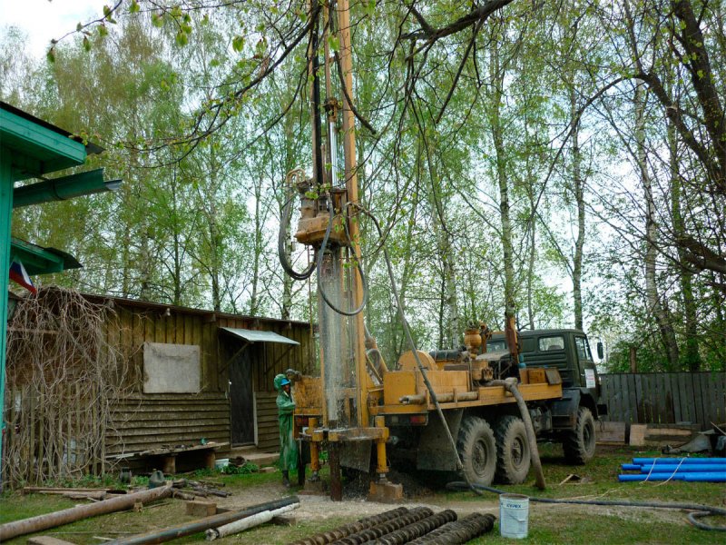 КАМАЗ 4310 бурение скважин
