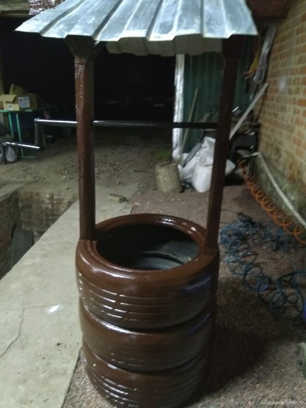 Декоративный колодец из бочки