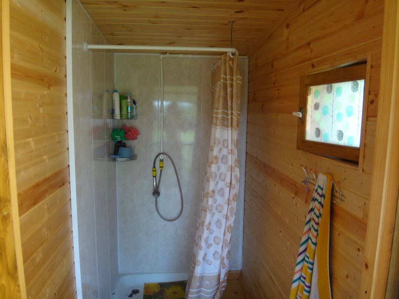 Душевая на даче в доме