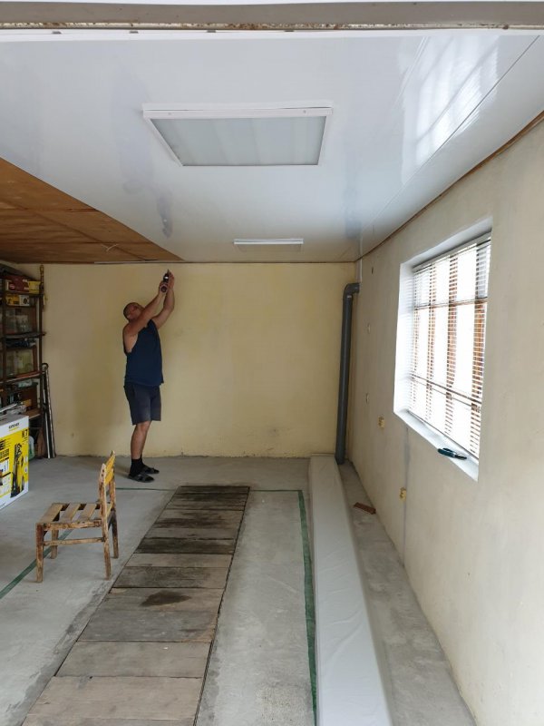 Отделка гаража Loft