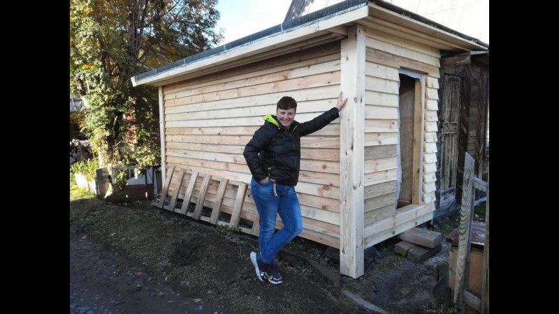 Коровник из горбыля