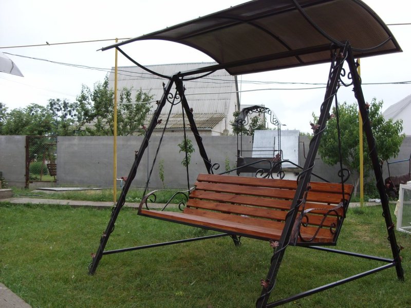 Скамейка качели