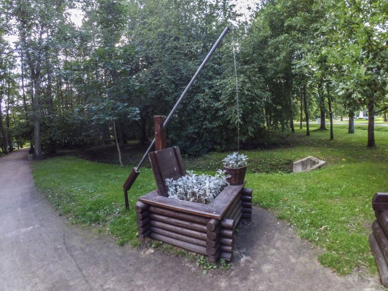 Колодец с журавлем ландшафтный дизайн