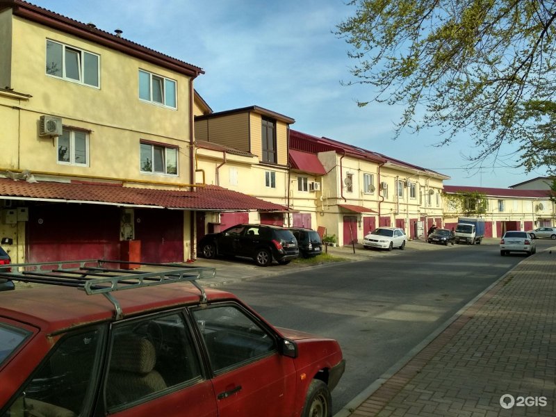 Бытха улица, 41/25