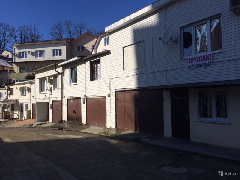 Двухэтажные гаражи в Сочи