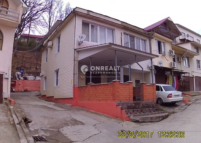 Жилые гаражи в Крыму