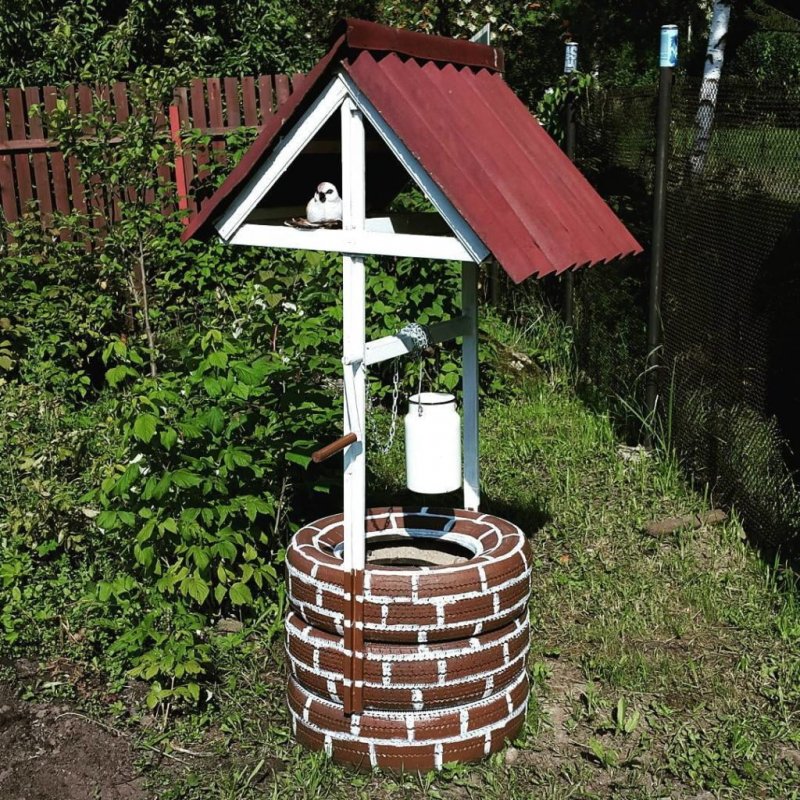 Декоративный колодец из камня