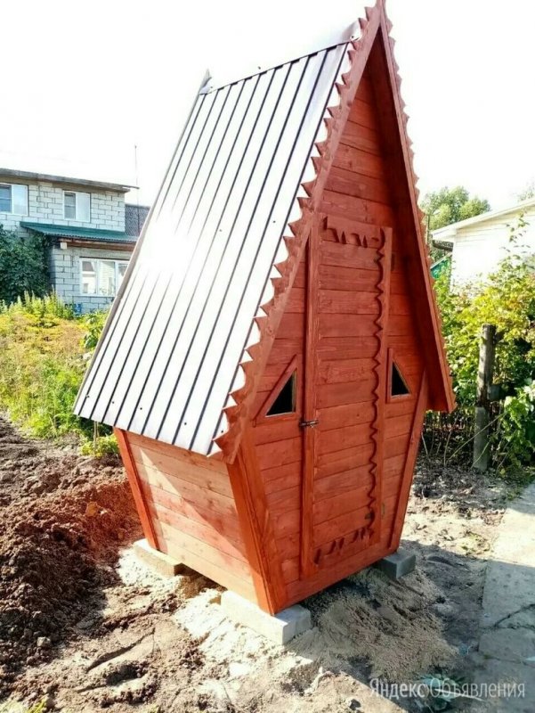 Туалет деревянный для дачи
