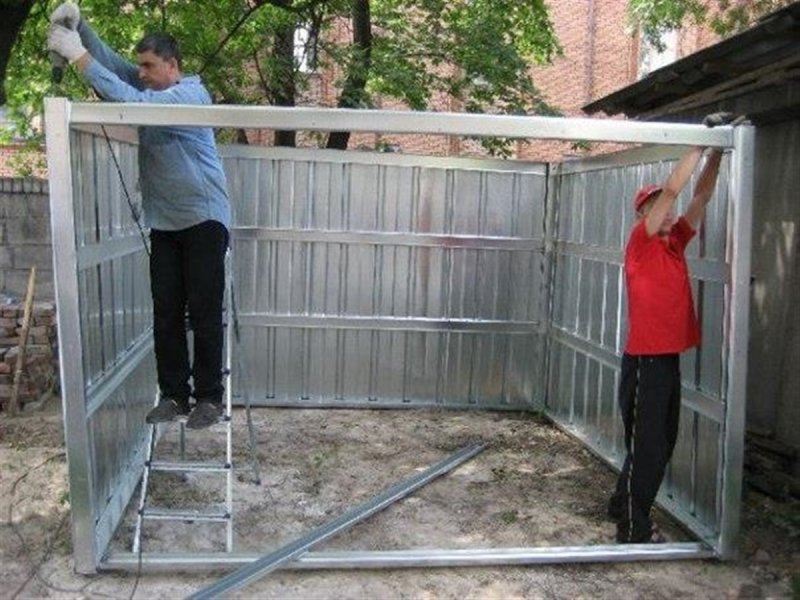 Гараж из уголка