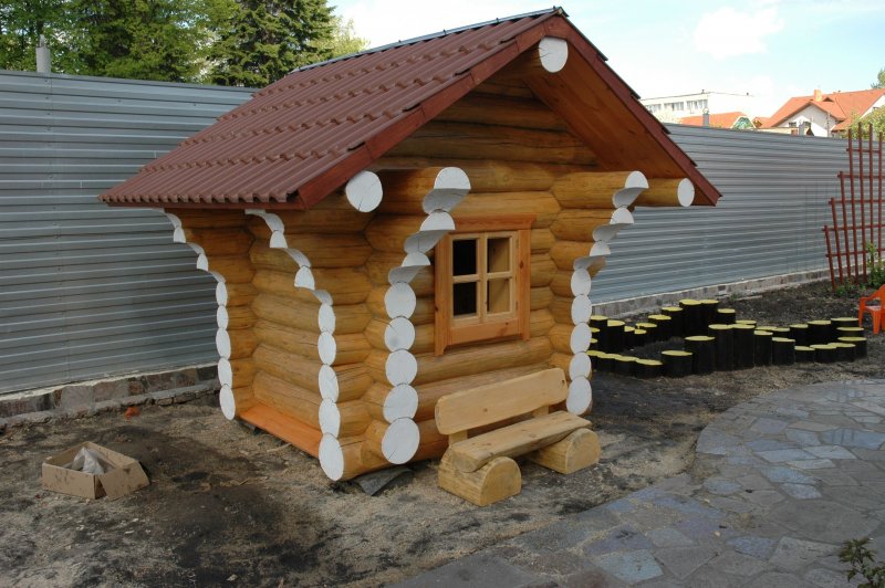 Детские домики из бревна
