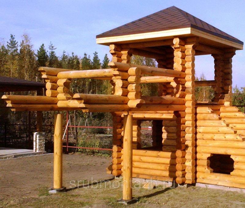 Стол и скамейки из бревна