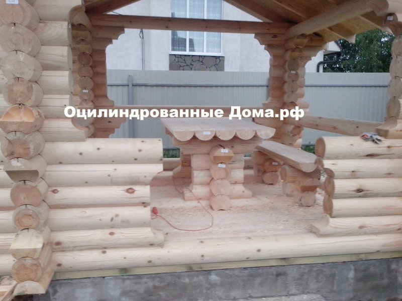 Сруба из оцилиндрованного бревна 300 мм