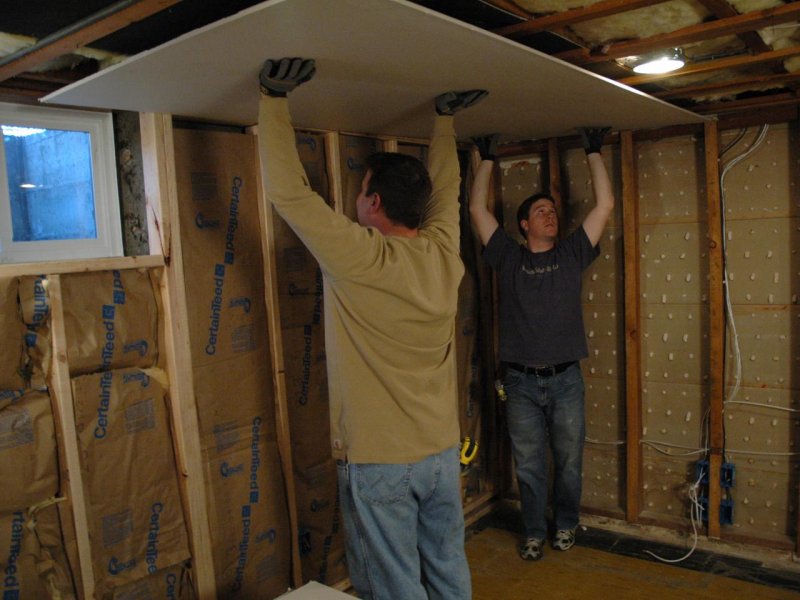 How to make a plasterboard Ceiling installation with your own hands