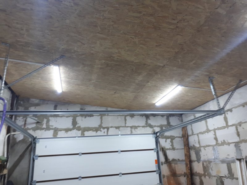 Потолок в каркасном гараже