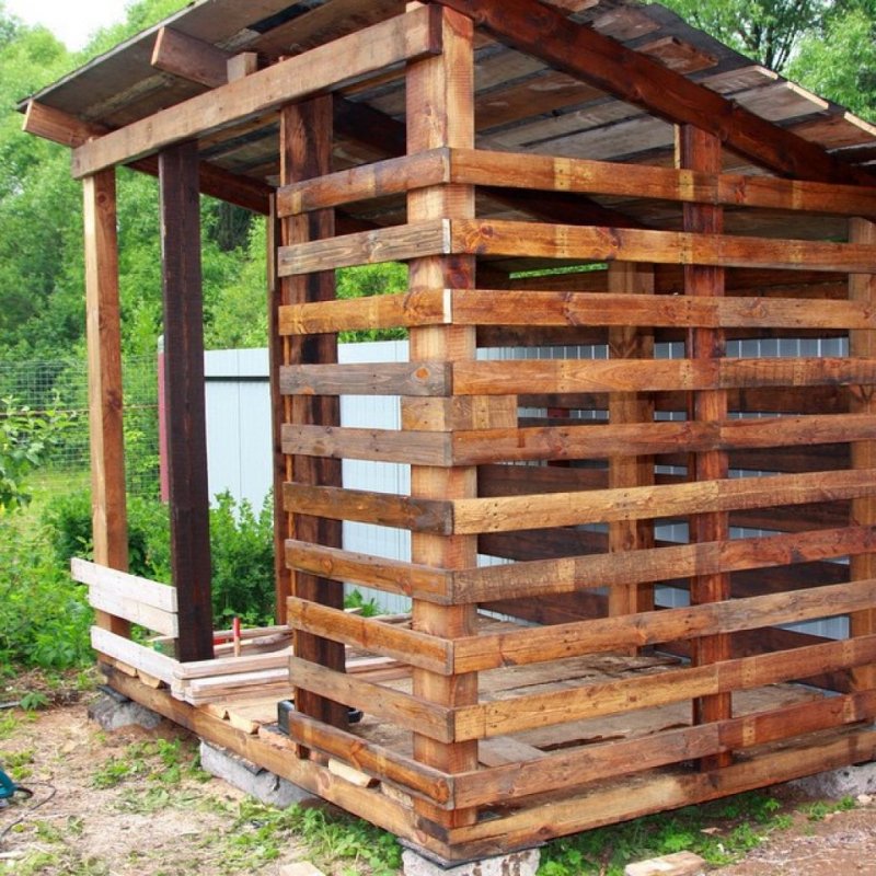 Дровник из бруса 150х150