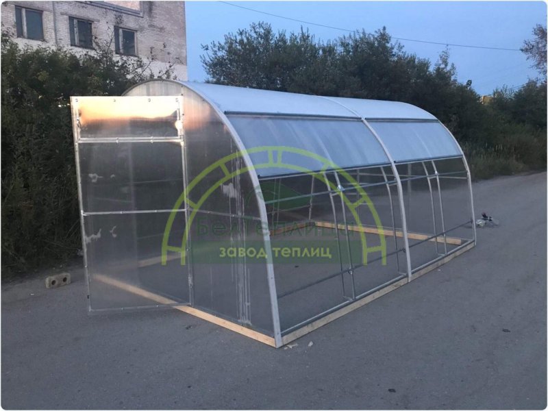 Теплица Кремлевская с открывающейся крышей