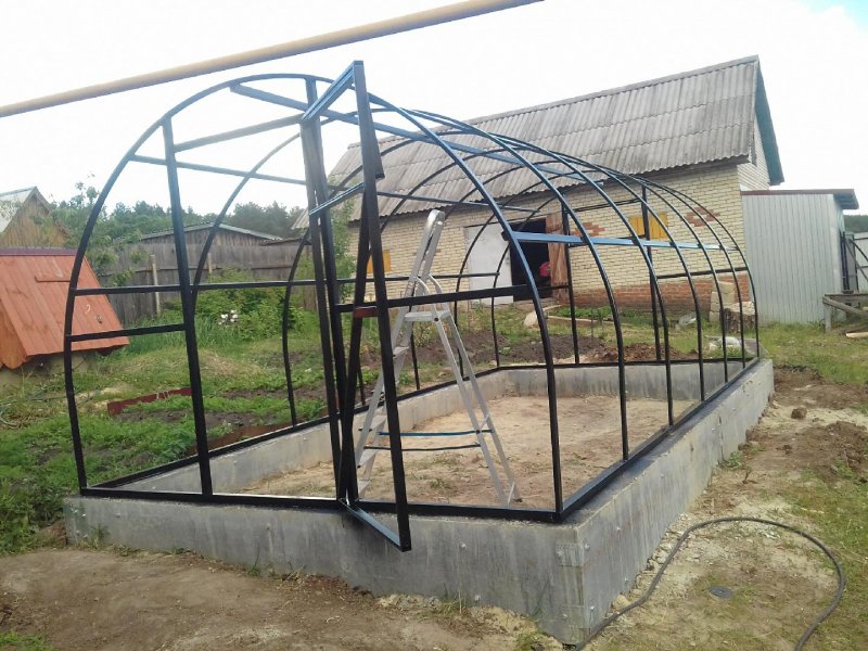 Металлический каркас теплицы