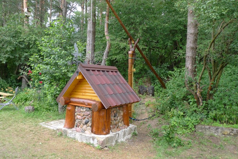 Красивые дачные колодцы