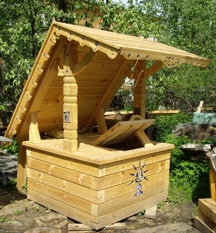 Красивые домики для колодцев