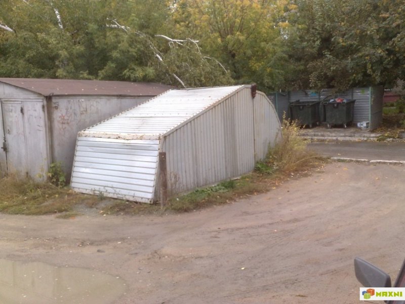 Гараж Ракушка старый гнилой