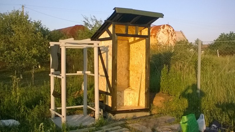 Деревянный каркас для летнего душа