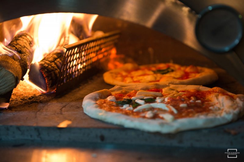 Дровяная помпейская печь для выпечки пиццы на дровах Akita jp pizza Party