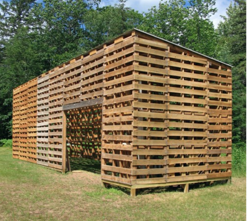 Сарай из баннера