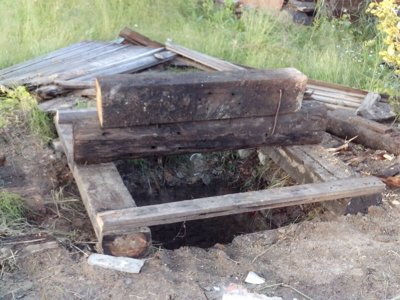 Фундамент под сарай из шпал